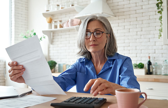 woman-saving-for-retirement.jpg