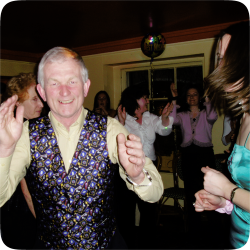 Dancing photo - soft square.png