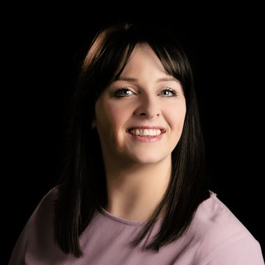 Mellisa O’Byrne photo.jpg 1